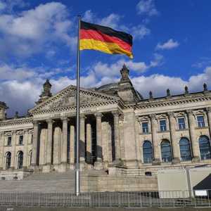 شترينتس عضو في البرلمان الألماني منذ عام 2009.