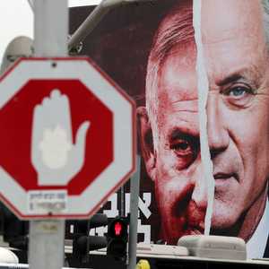 استطلاعات الرأي تشير إلى سباق شديد التقارب بين المتنافسين