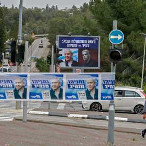 لافتات لدعم رئيس الوزراء الإسرائيلي في الانتخابات