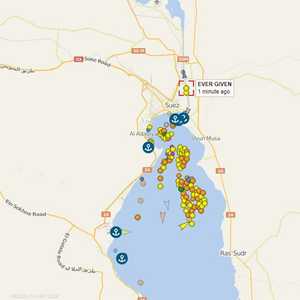 لقطة بالقمر الاصطناعي للموقف في القناة