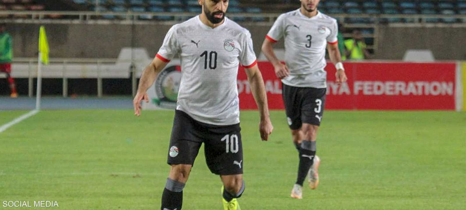 النجم المصري محمد صلاح لاعب ليفربول الإنجليزي