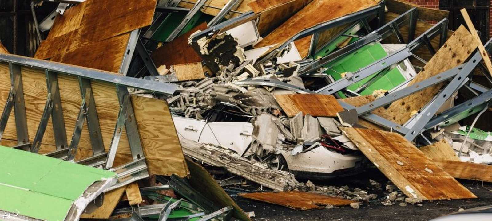 الإعصار دمر العديد من المنازل