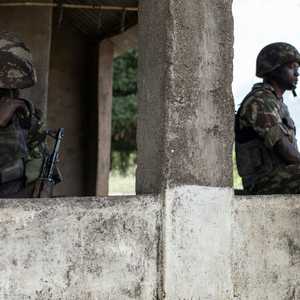 بدأ جنود موزمبيق في شن هجوم لاستعادة البلدة