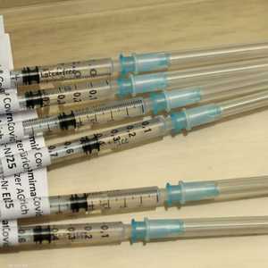 بريطانيا قررت تمديد الفترة بين جرعتي فايزر إلى 3 شهور