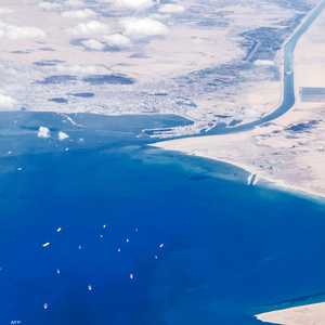 صورة من أعلى لمدخل قناة السويس