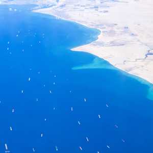 عبور السفن قد يستغرق 3 أيام ونصف