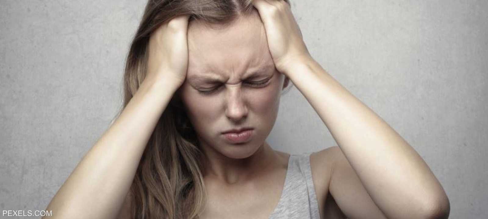 الصداع النصفي يعاني منه ملايين الناس في العالم