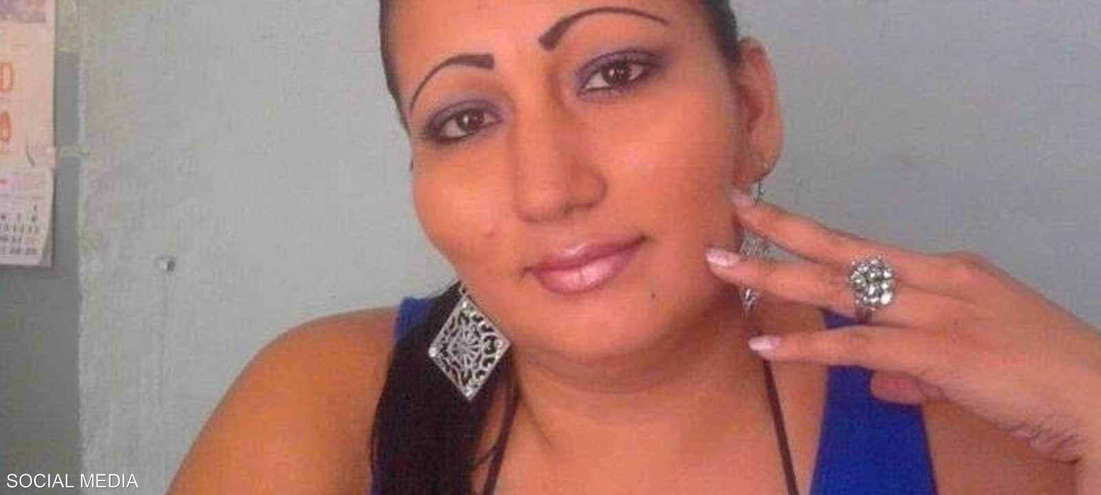 المرأة التي لفظت أنفساها الأخيرة تحت أقدام الشرطة المكسيكية.