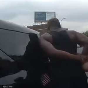 لحظة القبض على فلويد