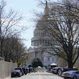 قتل شرطي في حادثة جديدة في محيط الكونغرس الأميركي