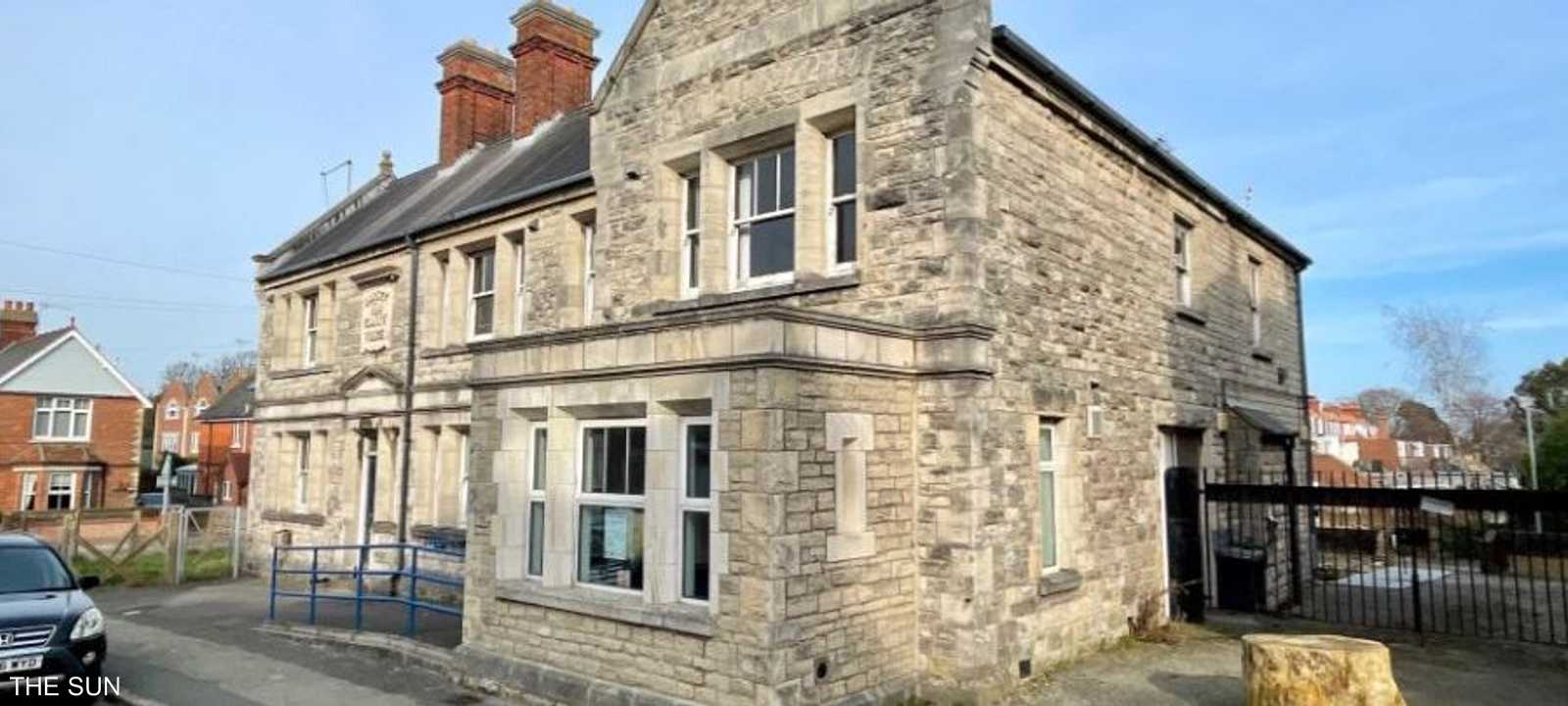 مركز سابق للشرطة البريطانية