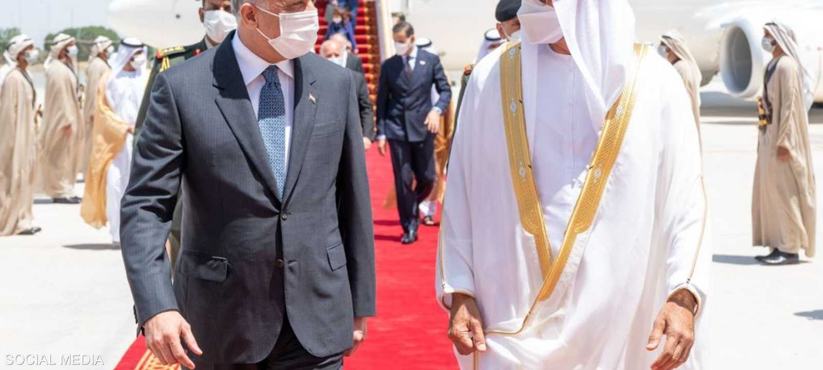 محمد بن زايد مستقبلا الكاظمي في أبوظبي