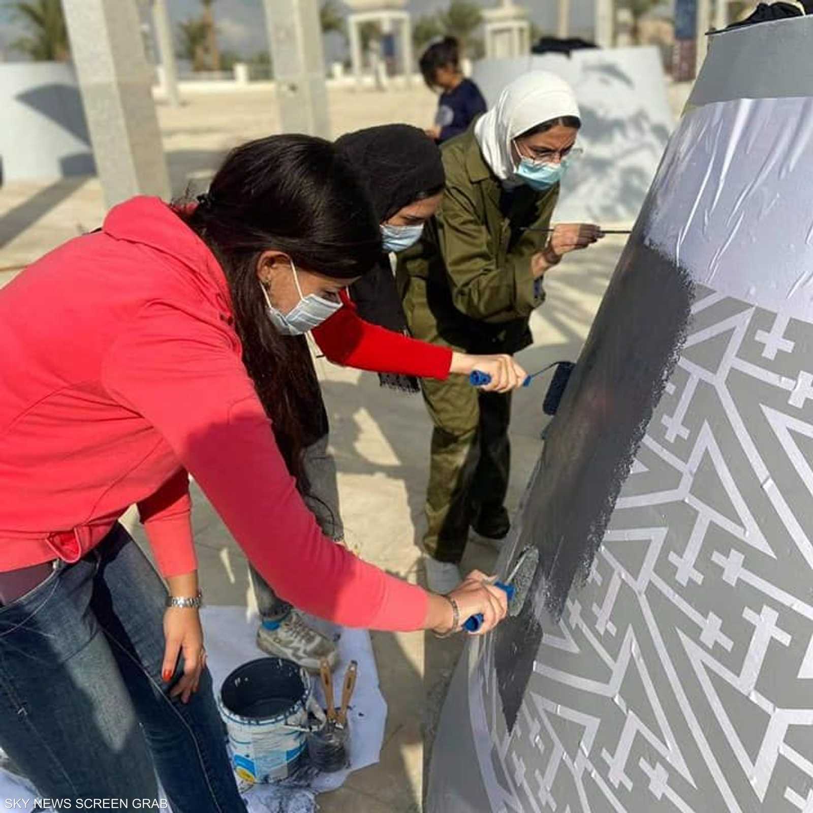 إحدى المشاركات في العمل