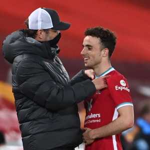 جوتا أقنع كلوب وجماهير "الريدز"