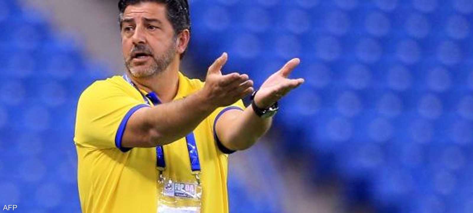 النصر يستغى عن مدربه روي فيتوريا