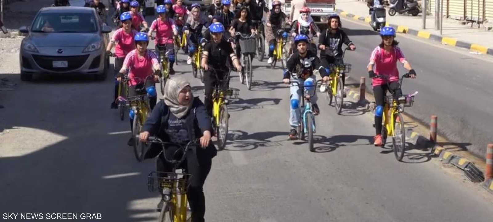 سباق دراجات هوائية للنساء في الموصل