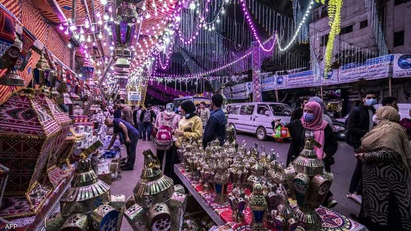 الفانوس أبرز ما يميز رمضان في مصر