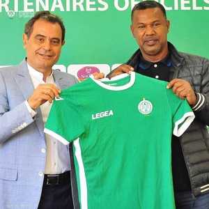 تعاقد الرجاء مع المدرب التونسي لسعد الشابي