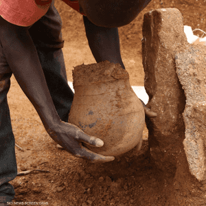 "وعاء" يكشف أقدم تاريخ لاستخدام العسل في "إفريقيا السوداء"