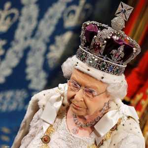 إليزابيث الثانية أطول ملوك الأرض جلوسا على العرش