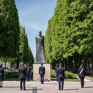 ماكرون يحيي ذكرى الإبادة الجماعية للأرمن