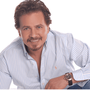 الفنان المصري محمد رياض