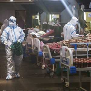 من داخل إحدى المستشفيات في الهند.