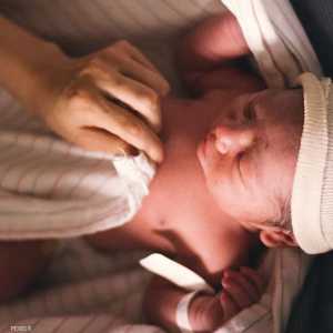 الرحلة شهدت ولادة طفل في الجو