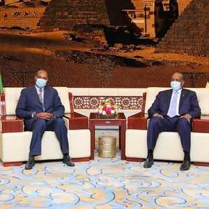 البرهان يستقبل أفورقي في الخرطوم