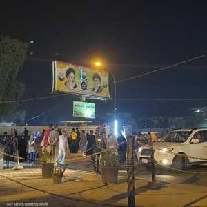 صورة للخميني وخامنئي