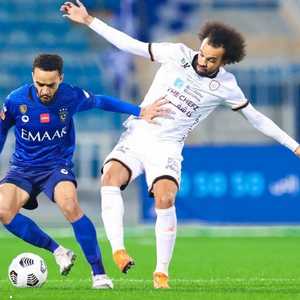 لقاء ساخن بين الهلال والشباب السعودي