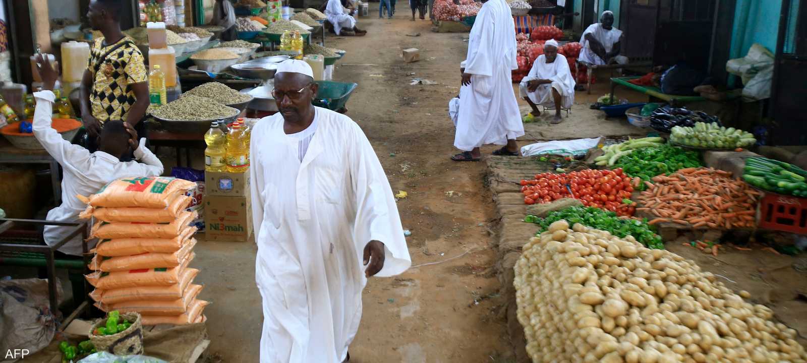 الاقتصاد السوداني عانى عقودا من العزلة تحت حكم البشير