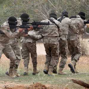 أفراد من الميليشيات في طرابلس.