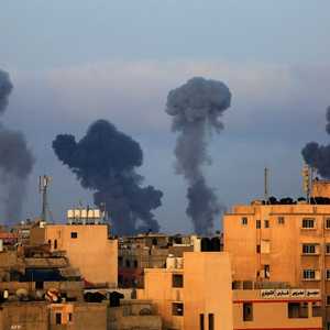 جانب من آثار القصف الإسرائيلي على غزة.