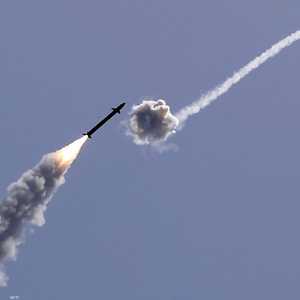 أحد الصواريخ المنطلقة من غزة باتجاه إسرائيل.