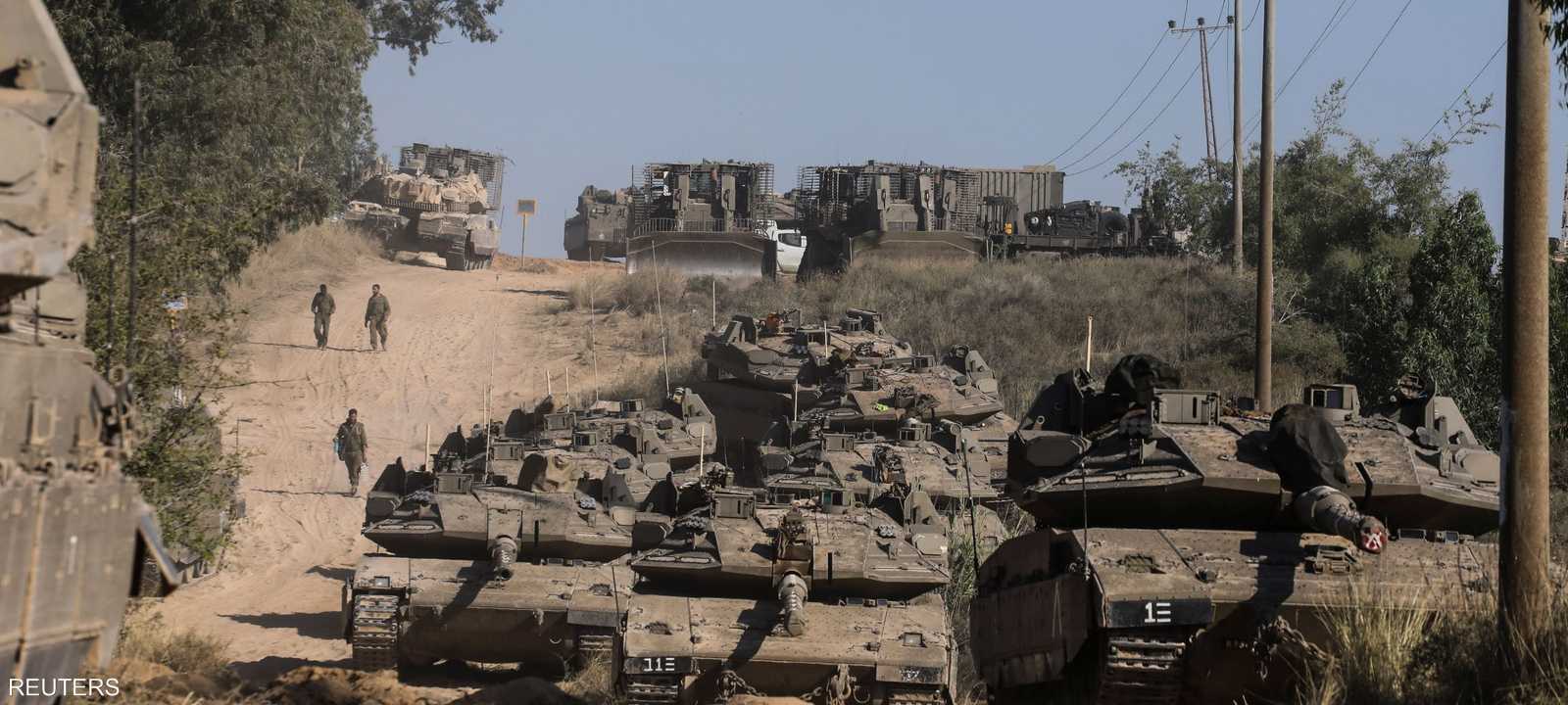 حشد من الدبابات الإسرائيلية على حدود قطاع غزة