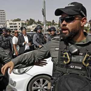 قالت شرطة إسرائيل إن المشتبه بهما عبرا الحدود أثناء الليل