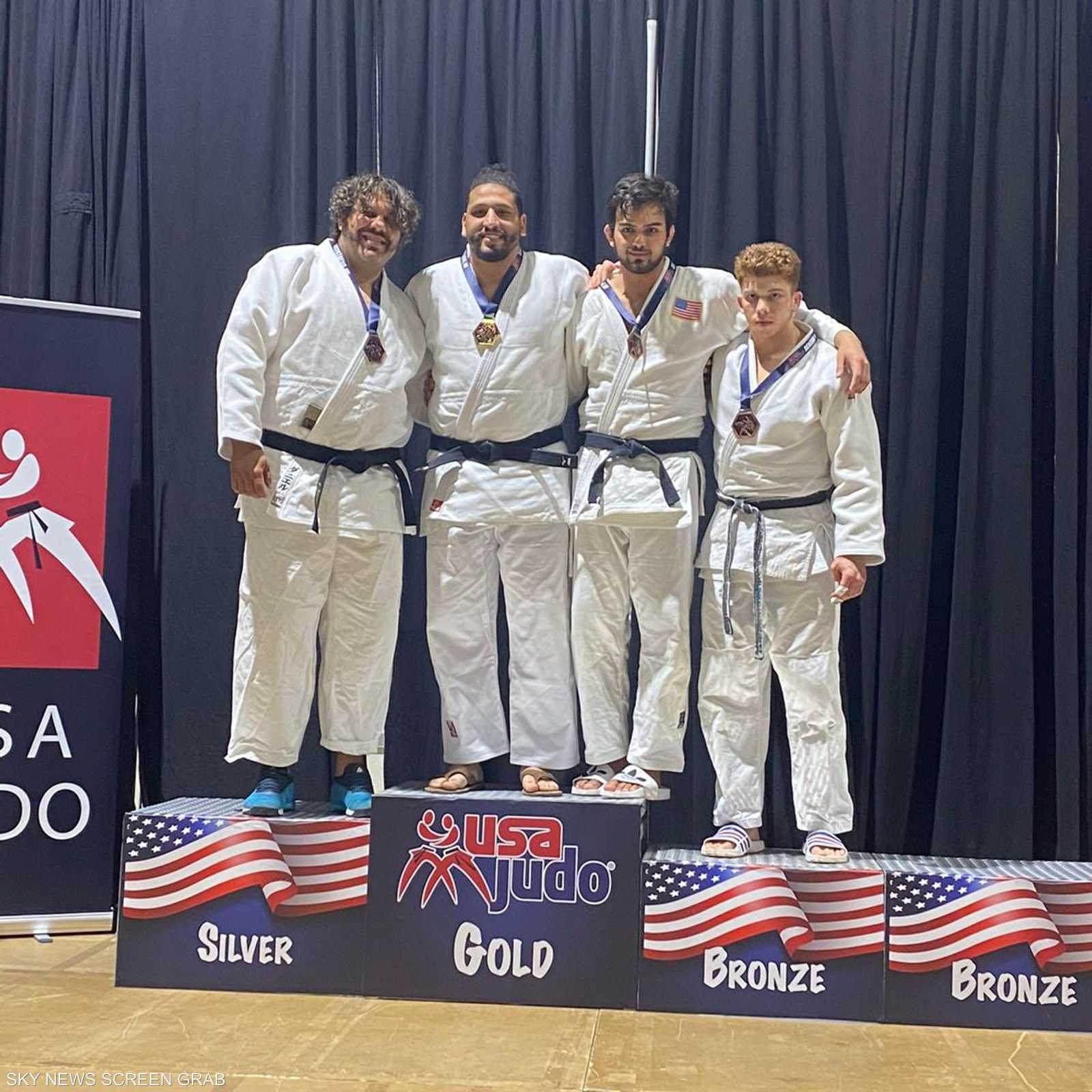بطل الجودو على منصة التتويج في بطولة الولايات المتحدة