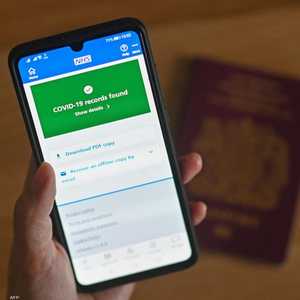 "الجواز الأخضر".. هل سيكون حلا لتسهيل التنقل والسفر؟