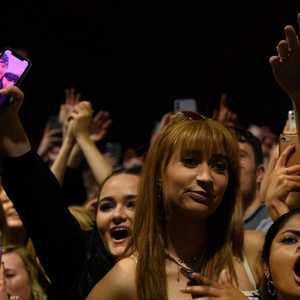 التجمعات الحاشدة جرت من دون تباعد أو كمامات