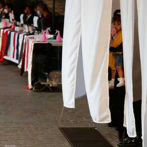 لجنة انتخابية في لبنان