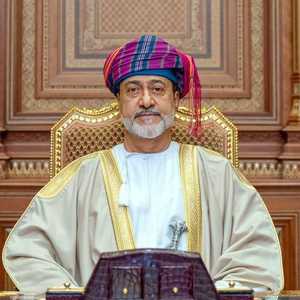 سلطان عمان دعا إلى تنفيذ خطة التوظيف