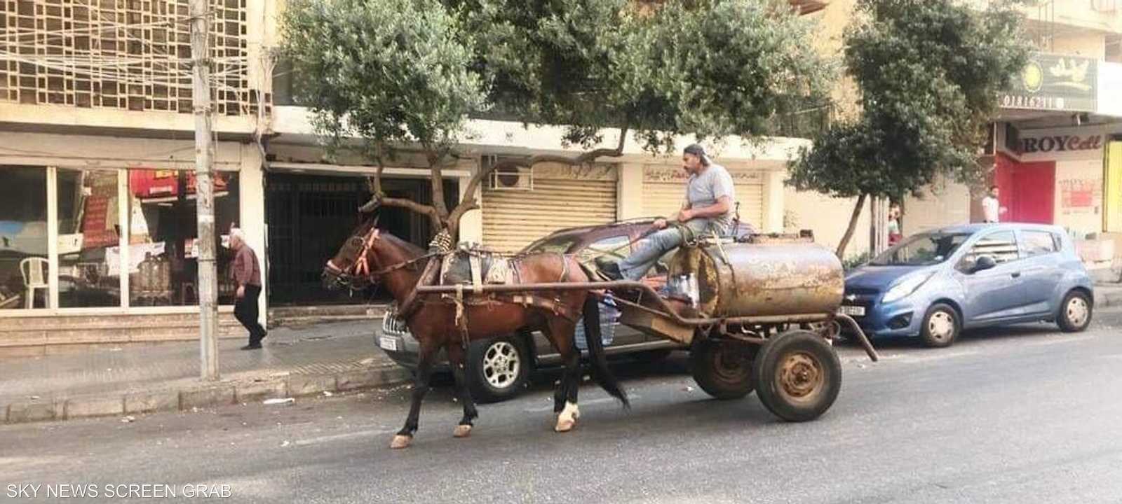 وسط الظروف الاقتصادية الضاغطة، عاد بائع الكاز مجددا مجددا