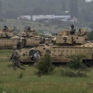 رتل دبابات أميركي يشارك في مناورات عسكرية.