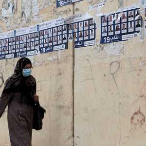 ملصقات انتخابية على أحد الجدران