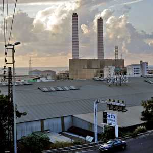 لبنان يعاني أزمة في الوقود والكهرباء