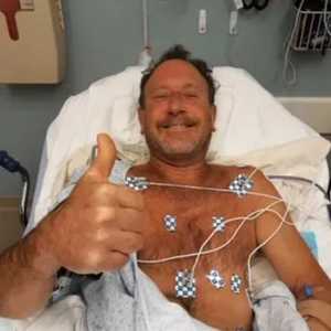 الغواض الذي ابتلعه الحوت