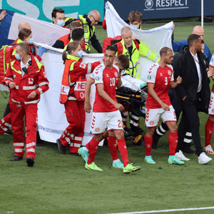 تعرض النجم الدنماركي إريكسن لنوبة قلبية