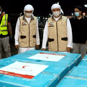 الإمارات تزود سقطري بـ60 ألف جرعة من لقاح كورونا