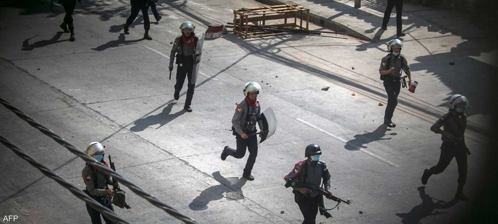 مواجهات بين الجيش ومعارضين في ميانمار.